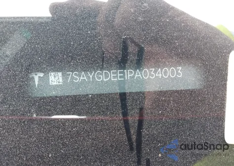 2023 Tesla Model Y Awd/Long Range Dual Motor All-Wheel Drive из США, поврежденный, VIN 7SAYGDEE1PA034003